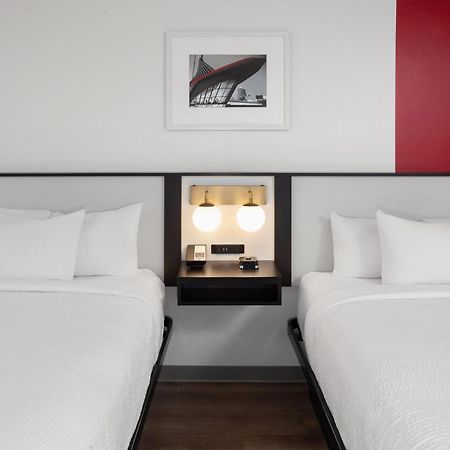 Ramada By Wyndham Milwaukee Otel Dış mekan fotoğraf