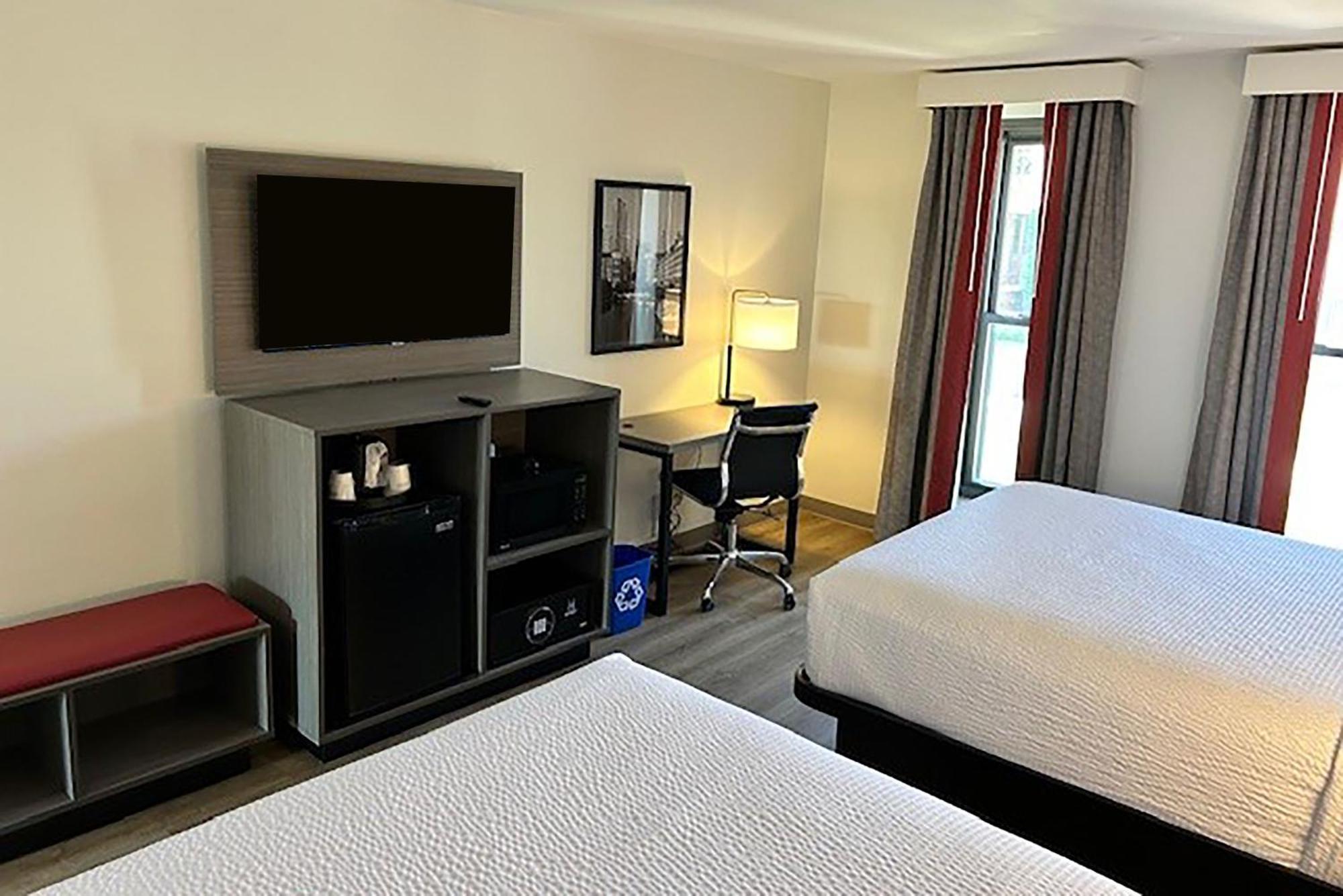 Ramada By Wyndham Milwaukee Otel Dış mekan fotoğraf