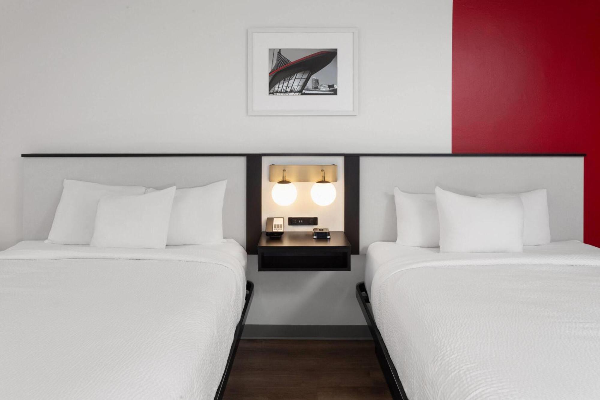 Ramada By Wyndham Milwaukee Otel Dış mekan fotoğraf