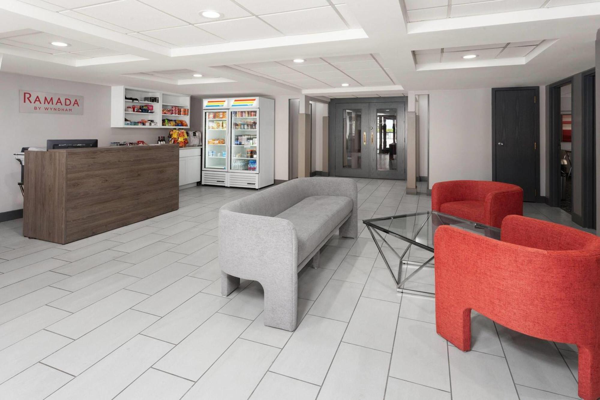 Ramada By Wyndham Milwaukee Otel Dış mekan fotoğraf