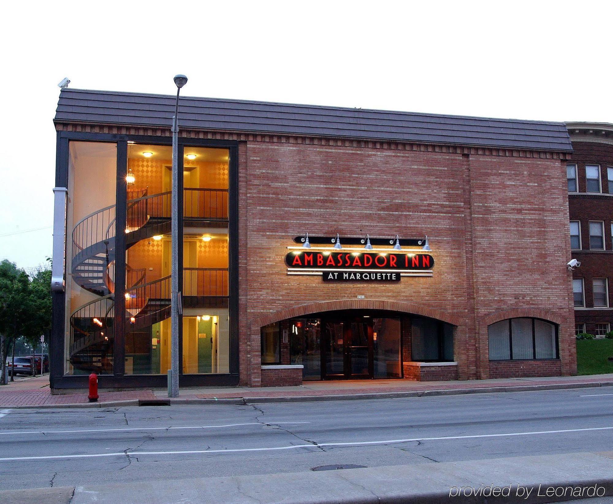 Ramada By Wyndham Milwaukee Otel Dış mekan fotoğraf